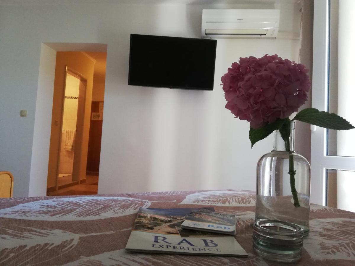 Riviera Rooms And Apartments Palit エクステリア 写真