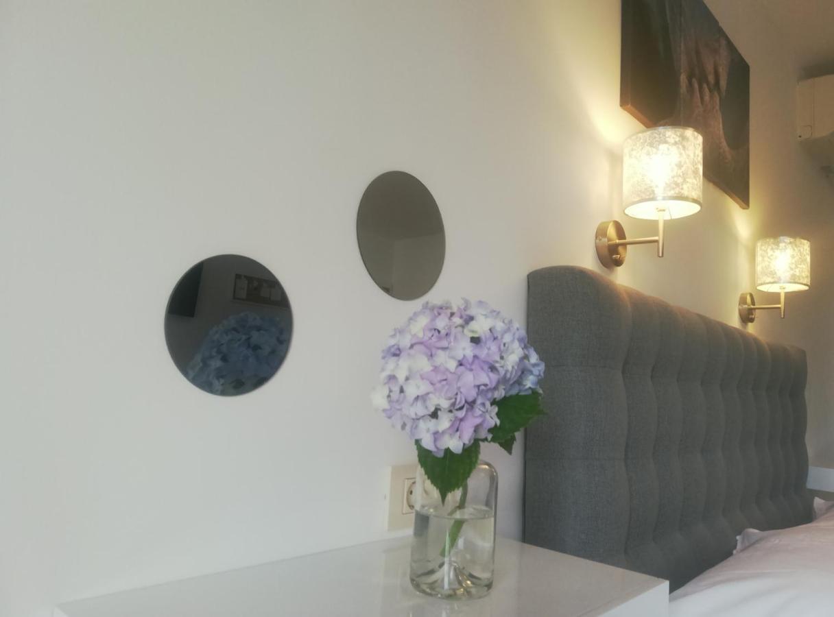 Riviera Rooms And Apartments Palit エクステリア 写真