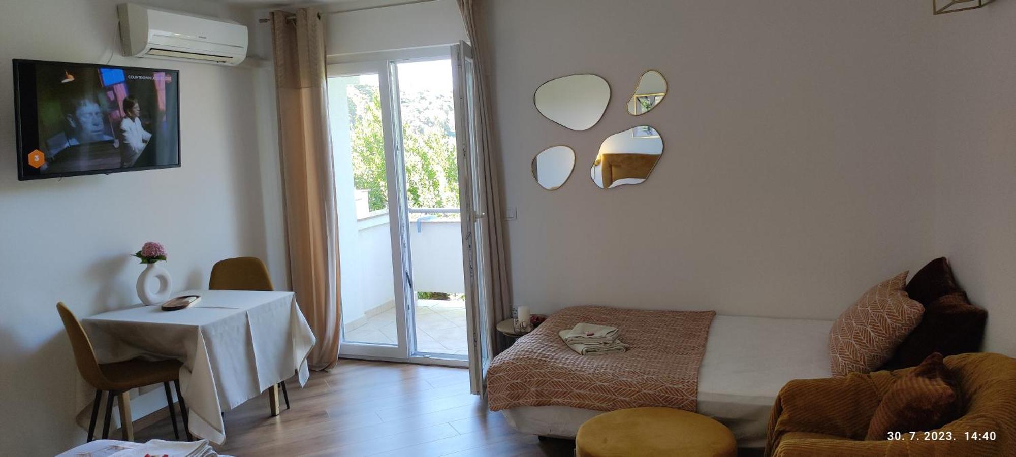 Riviera Rooms And Apartments Palit エクステリア 写真