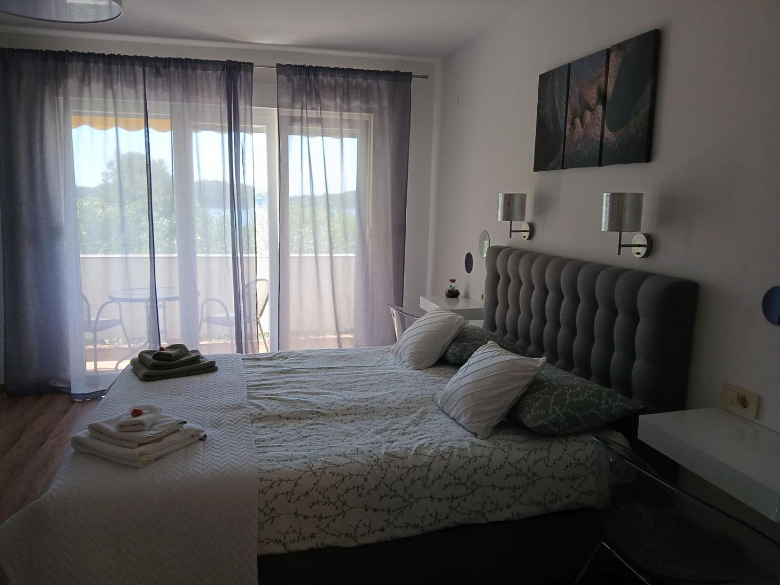 Riviera Rooms And Apartments Palit エクステリア 写真